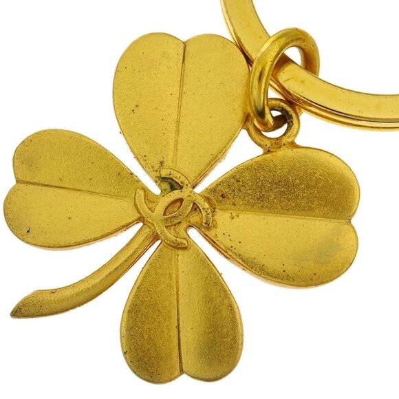 Chanel Gold Key Holder Bag Charm Clover Small Good 95A 134897 - Picture 2 of 4